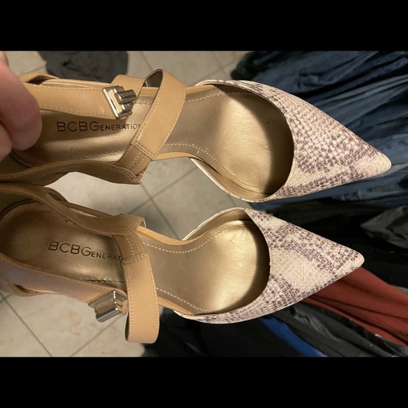 Snakeskin Heels - Picture 4 of 5